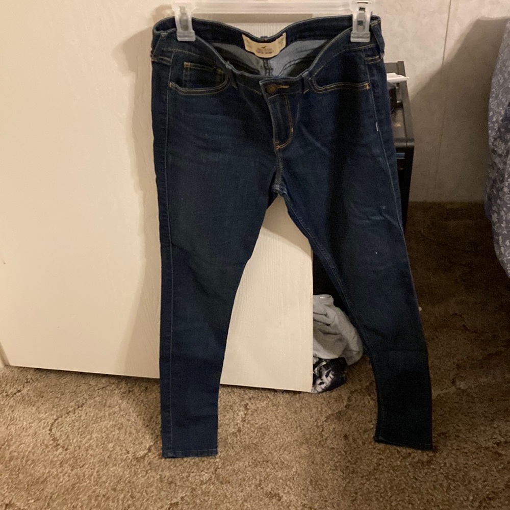 Size 7 Hollister super skinny jeans